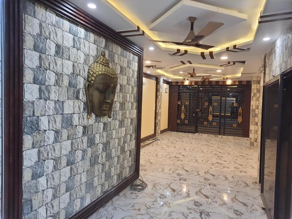 Divine Hotel & Banquet Hall โบปาล ภายนอก รูปภาพ